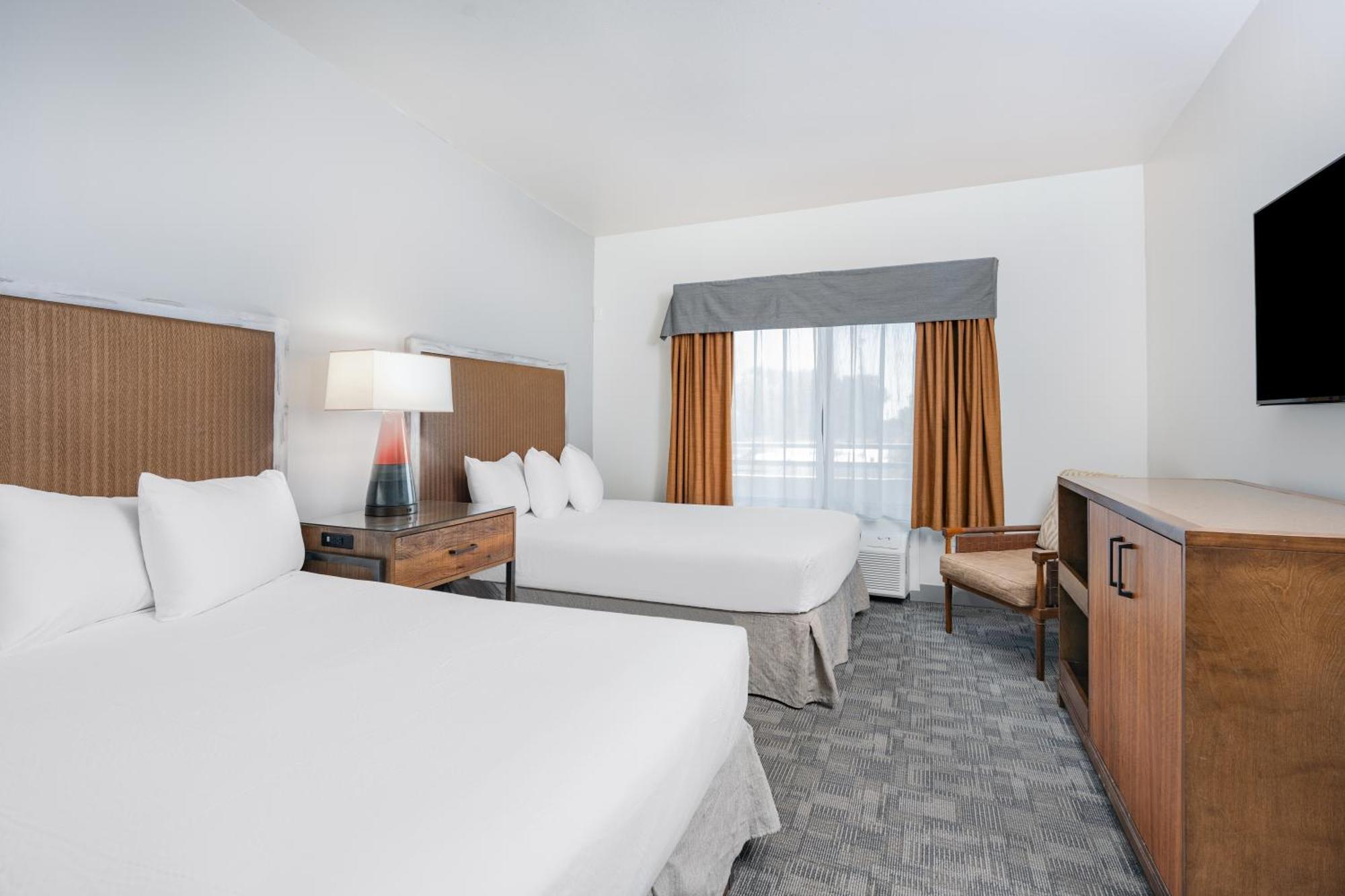 Ramada By Wyndham Bakersfield Hotell Eksteriør bilde