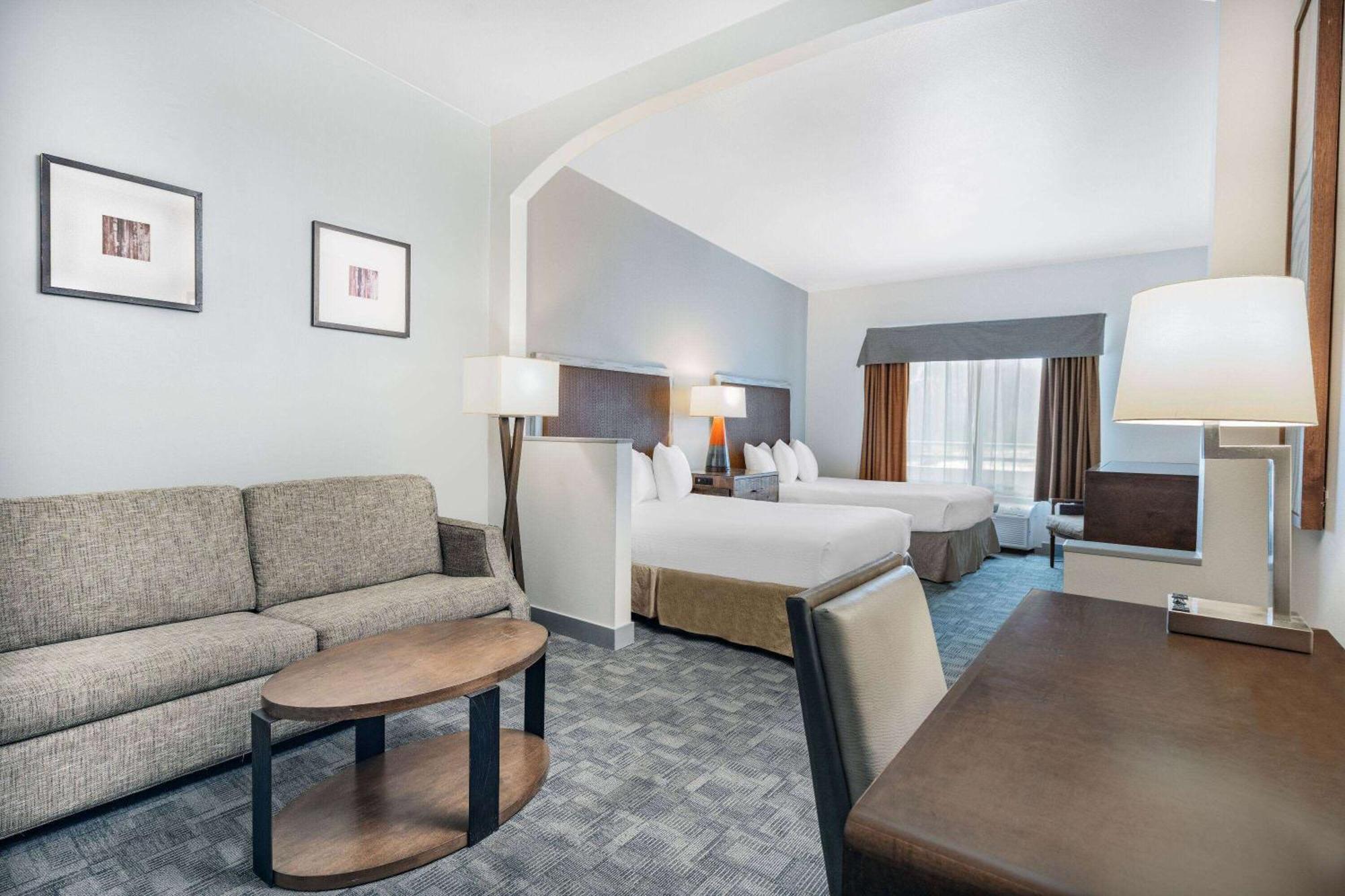 Ramada By Wyndham Bakersfield Hotell Eksteriør bilde